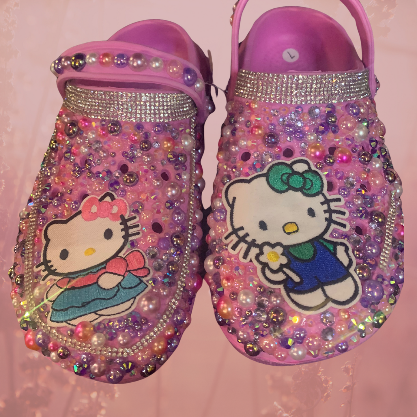 Hello Kitty (Croc Inspired)